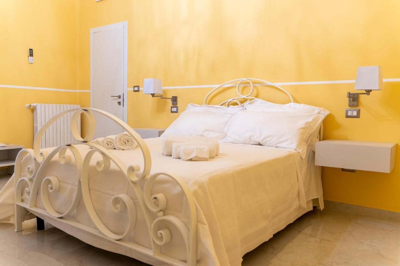 A Casa Dei Miei Hotel San Pietro Vernotico Exterior foto